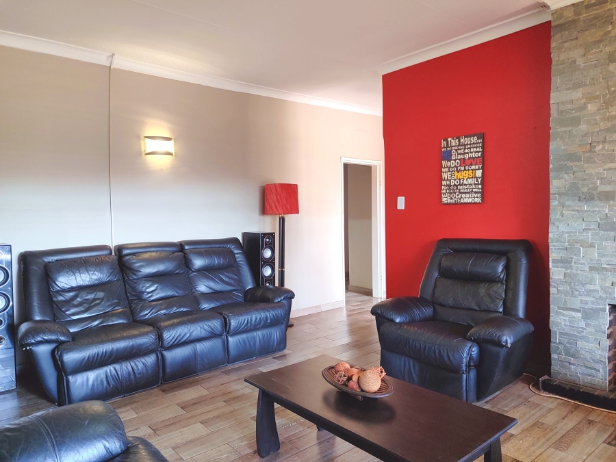 3 Bedroom Property for Sale in Meiringspark North West